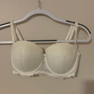 34/D bra